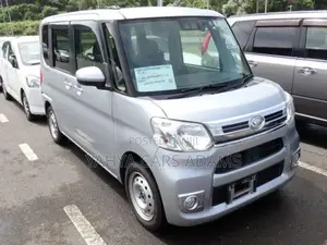Daihatsu Tanto 2018 Silver