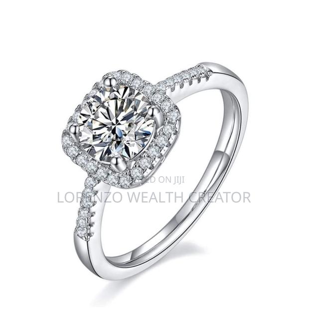 Silver Engagement Ring for Proposals - thumbnail 3