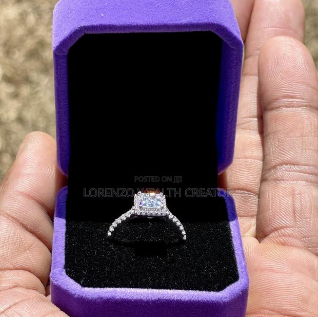 Silver Engagement Ring for Proposals - main view