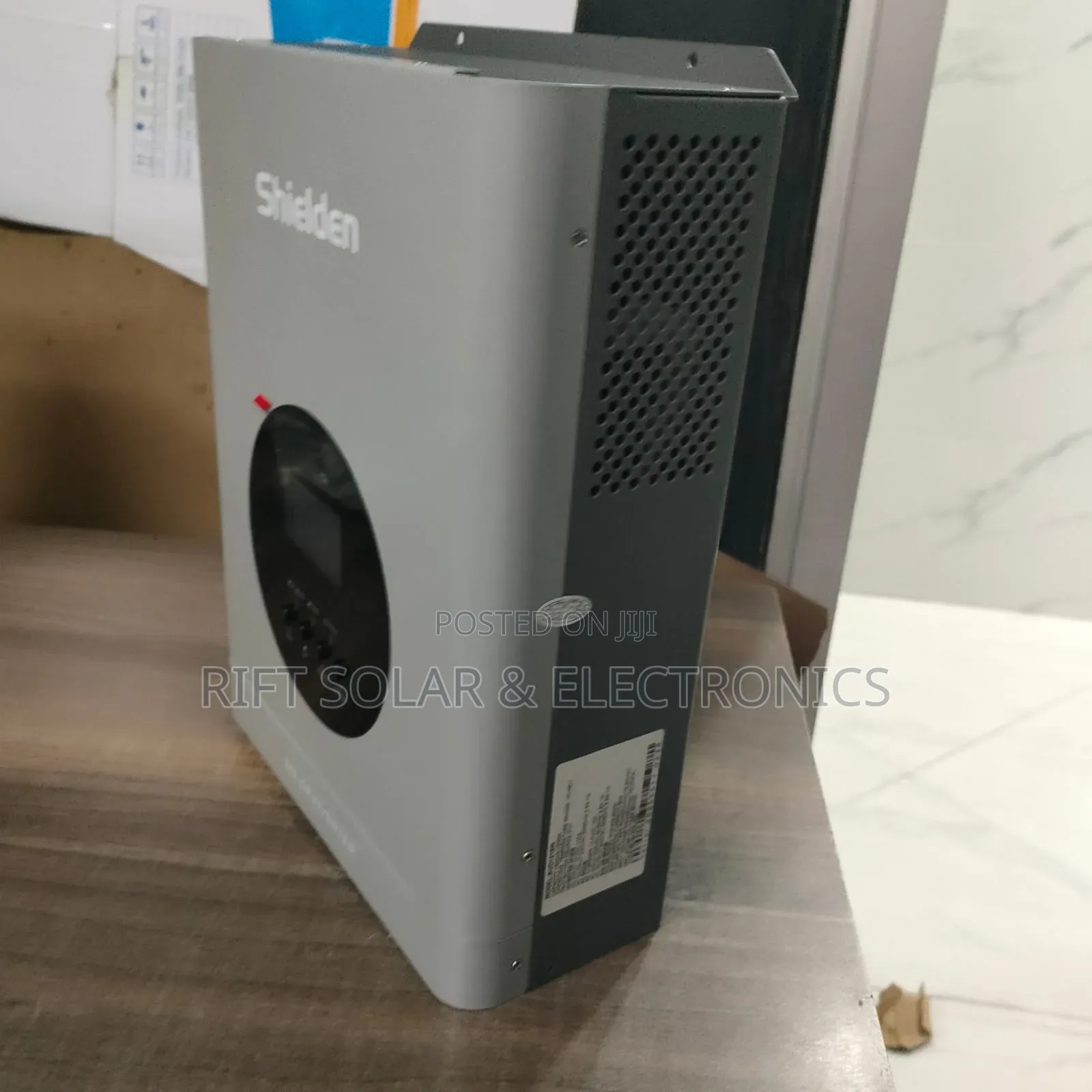 1.5kva - 12v Low Frequency 60a MPPT Hybrid Solar Inverter