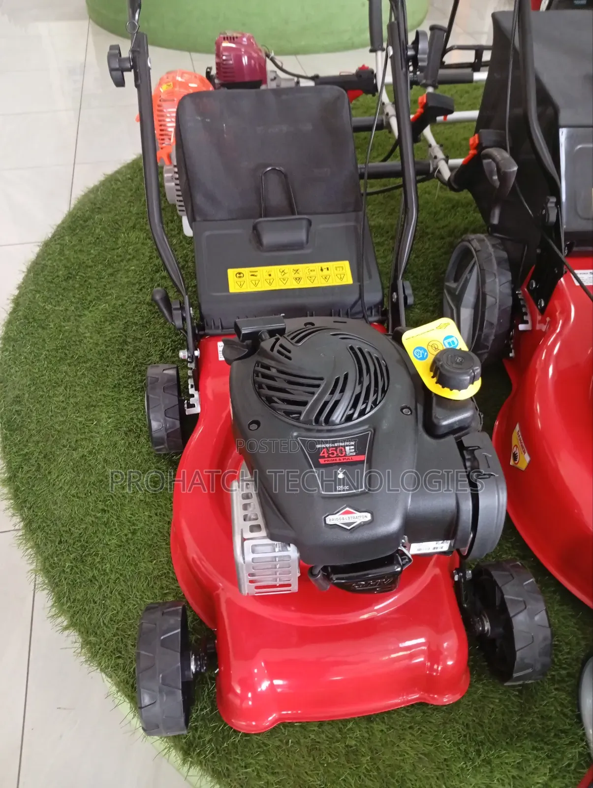 Briggs and Stratton 21inch Lawn Mower Commercial