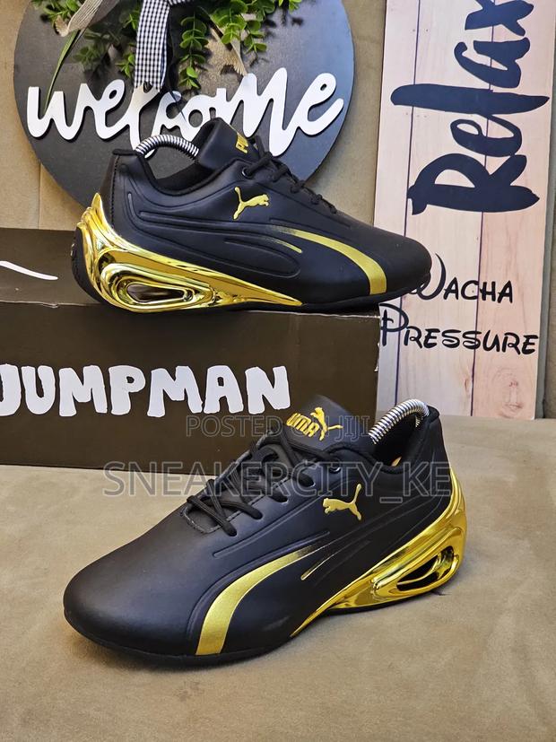 Puma Super Gt - main view