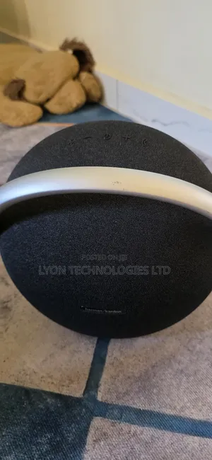 Harman Kardon Onyx Studio 8