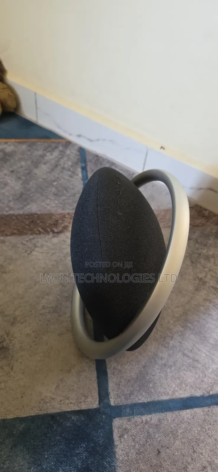 Harman Kardon Onyx Studio 8