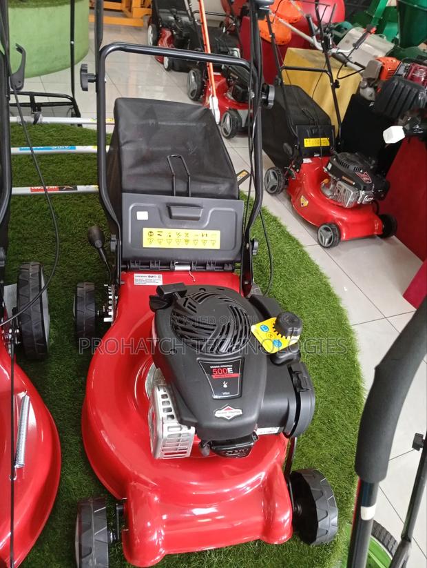 Briggs and Stratton 18inch Commercial Lawn Mower - main view