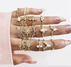 Beautiful Swahili 17 Piece Ring Set