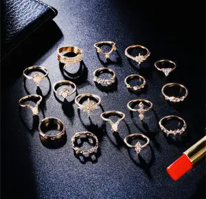 Beautiful Swahili 17 Piece Ring Set