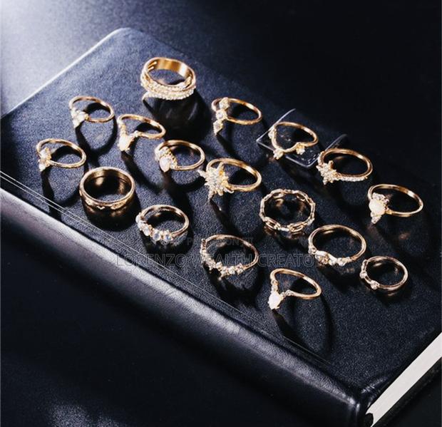Beautiful Swahili 17 Piece Ring Set - thumbnail 5