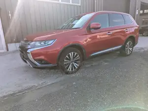 Mitsubishi Outlander 2019 Red