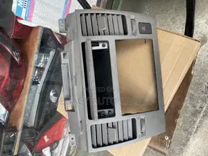 Nissan Tiida Vents