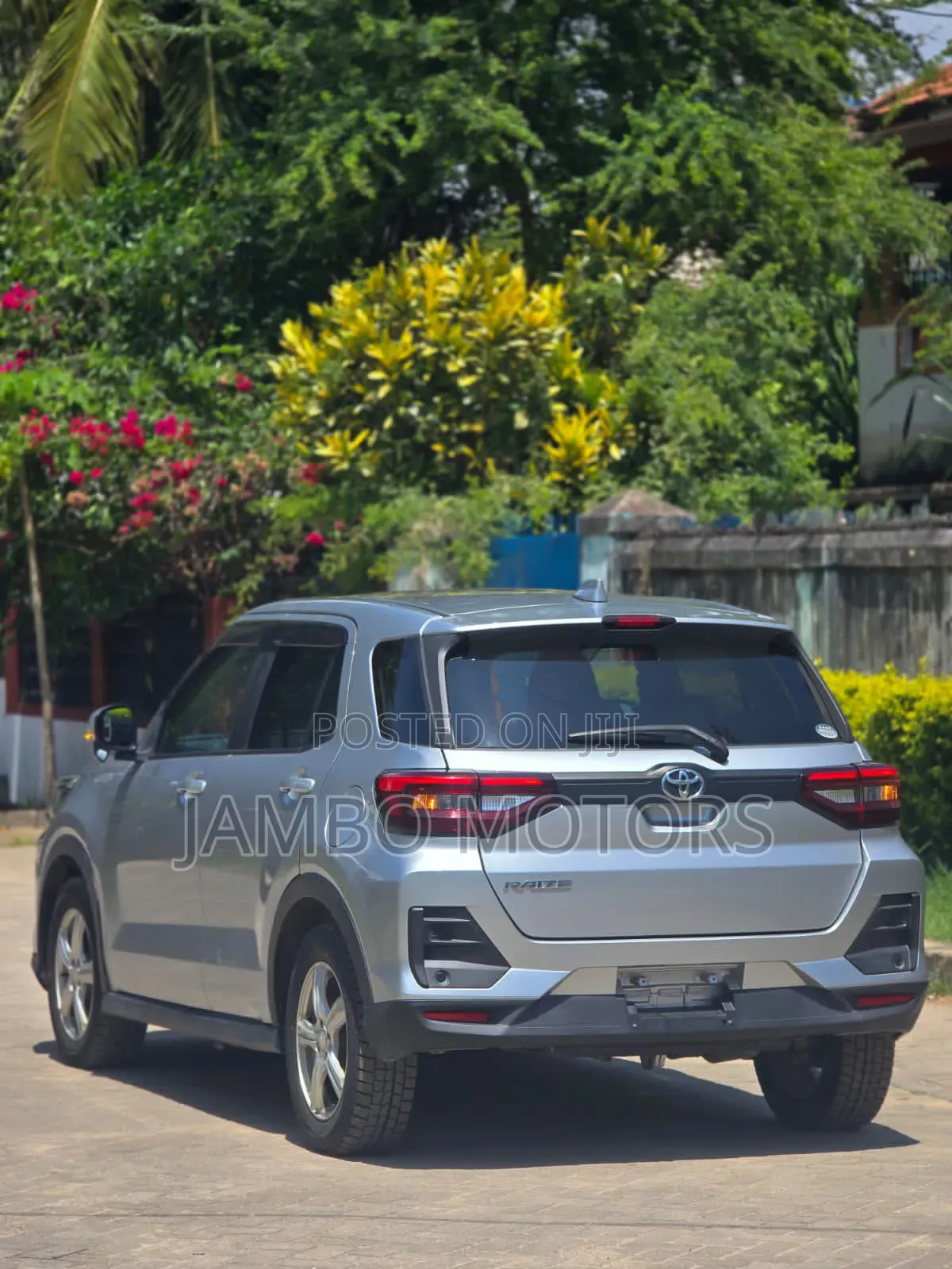 Toyota Raize 1.0 FWD 2020 Silver
