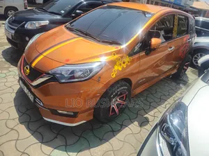 Nissan Note 2017 Orange