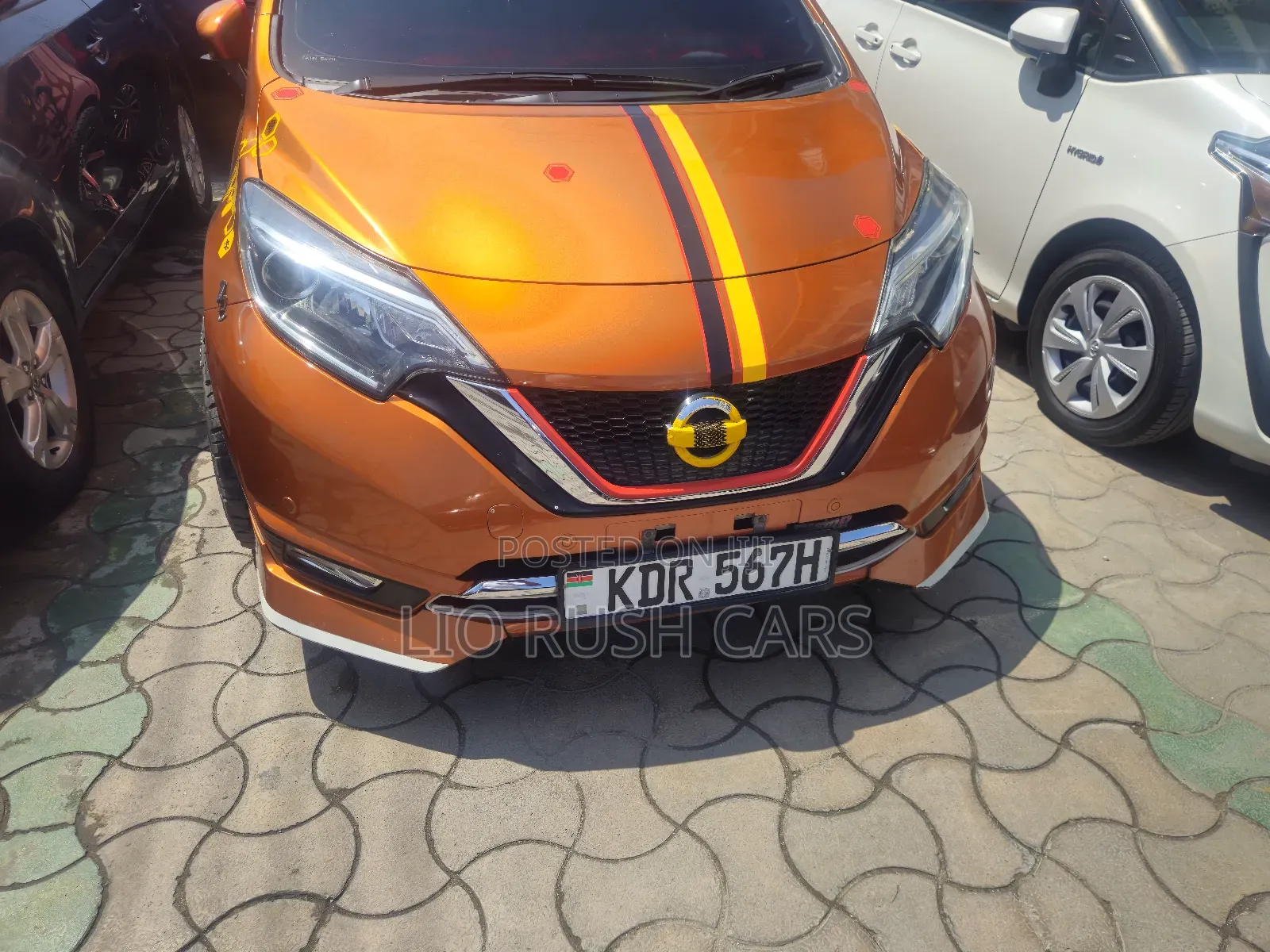 Nissan Note 2017 Orange