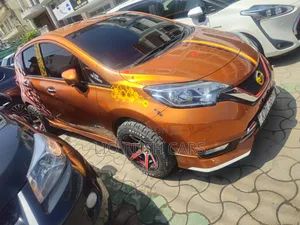 Nissan Note 2017 Orange