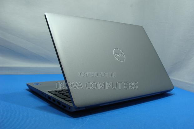 Laptop Dell Precision 3561 16GB Intel Core I7 SSD 512GB