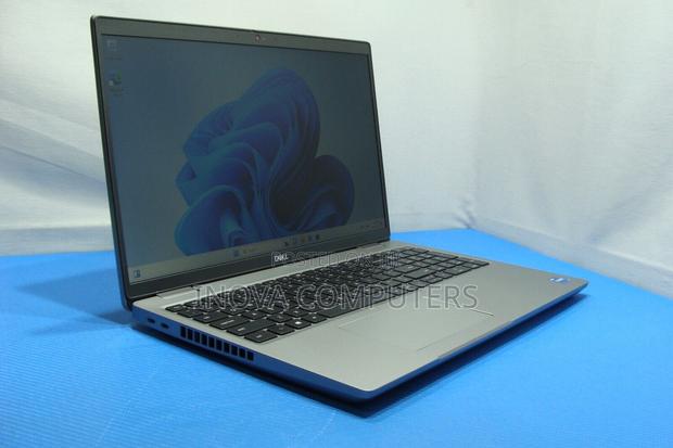 Laptop Dell Precision 3561 16GB Intel Core I7 SSD 512GB - thumbnail 2