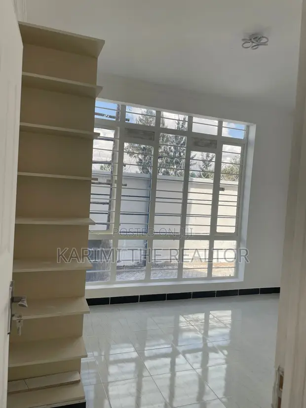 4bdrm Maisonette in Kimbo for sale