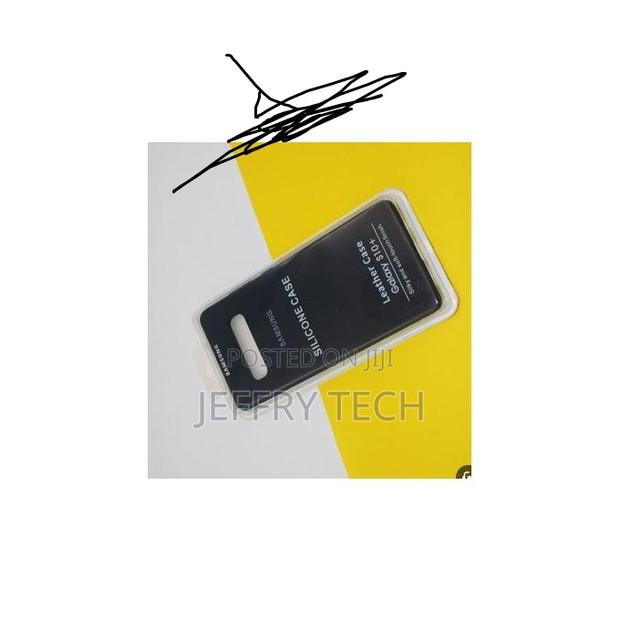 Samsung Galaxy S10 Plus Silicone Case –Black - thumbnail 2