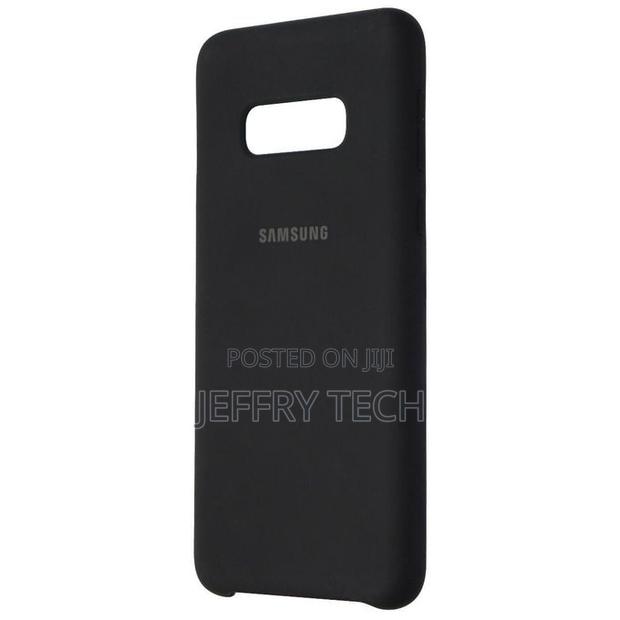 Samsung Galaxy S10e Silicone Case - Black - main view