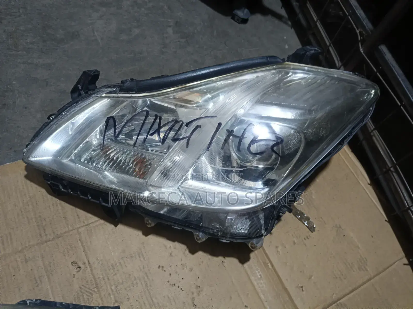 Crown Headlight Xenon Original