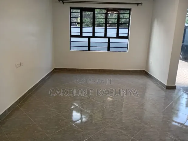 Mini Flat in Toll for rent