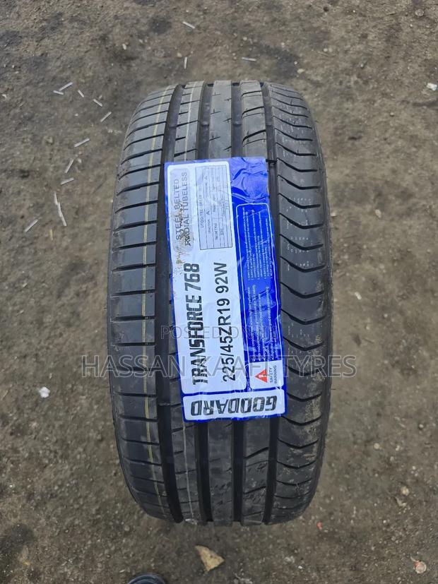 225/45r19 Goddard Tyre