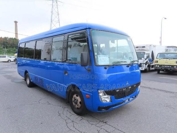 Mitsubishi Fuso Rosa 2018 Blue - thumbnail 2