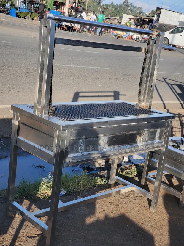 Charcoal Barbecue Grill - thumbnail 2