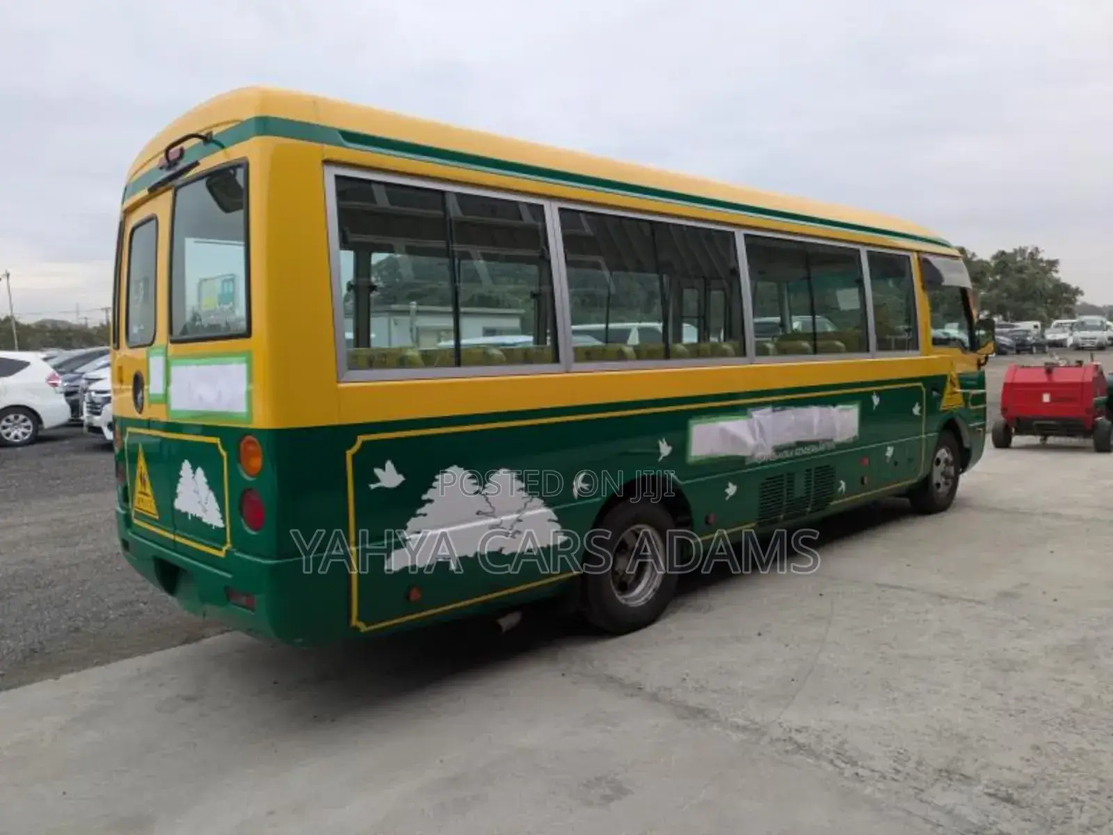 Mitsubishi Fuso Rosa 2019 Yellow