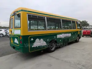Mitsubishi Fuso Rosa 2019 Yellow