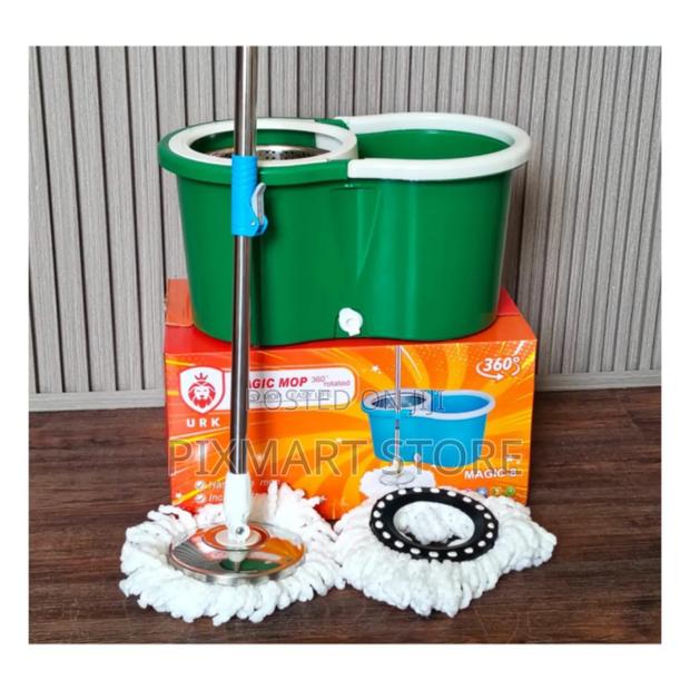 "Magic Spin Mop – Effortless Cleaning With a Twist!" - main view