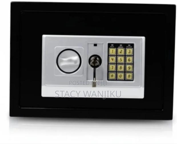 Quality Safe Box Model 20e