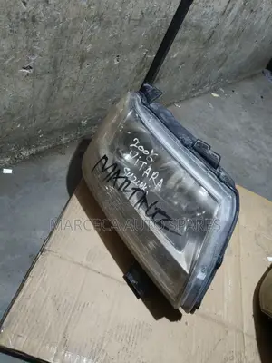 Suzuki Grand Vitara Escudo Headlight Xenon