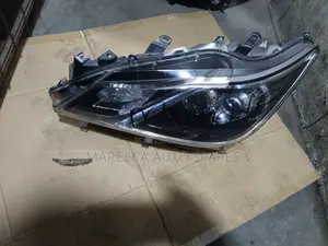 Crown Headlight Xenon 2015 Model