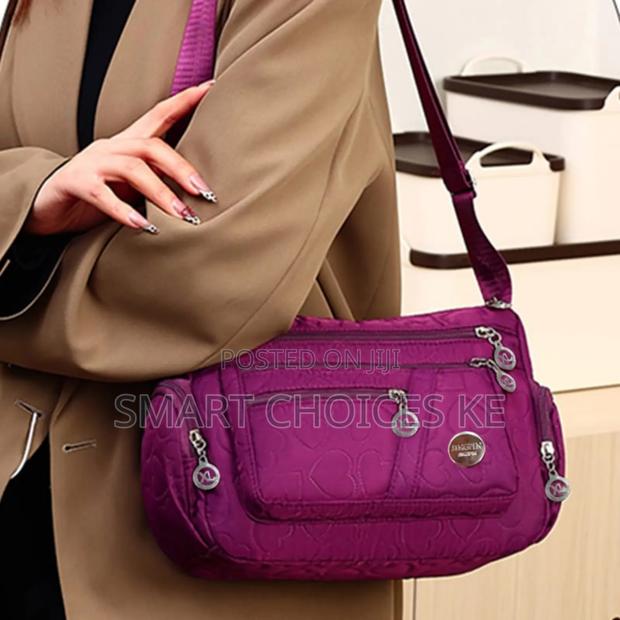 Multi-comnartment Cross Body Bag - thumbnail 7