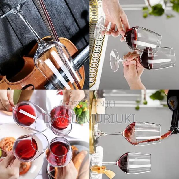 *Long Wine Glasses - main view