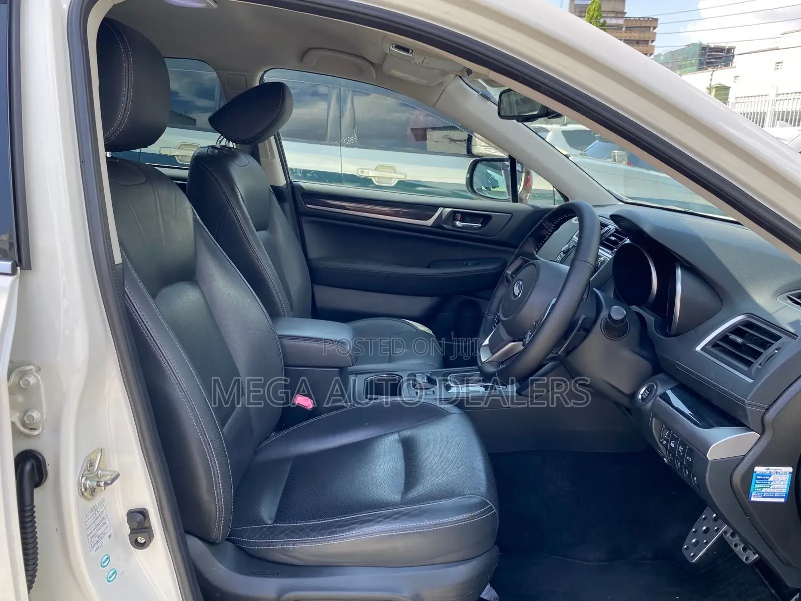 Subaru Outback 2018 White