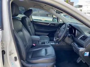 Subaru Outback 2018 White