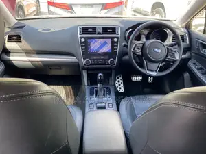 Subaru Outback 2018 White