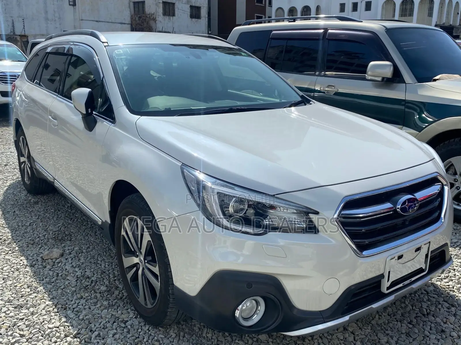 Subaru Outback 2018 White