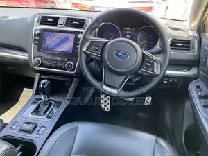 Subaru Outback 2018 White