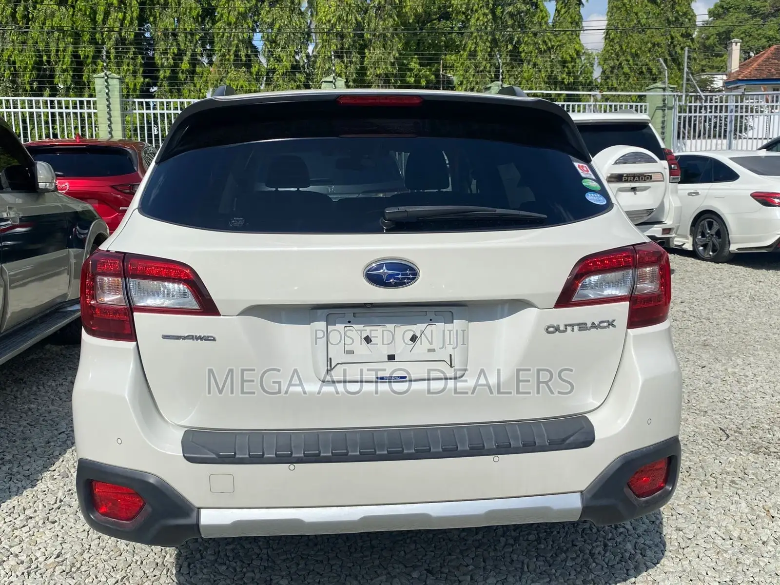 Subaru Outback 2018 White