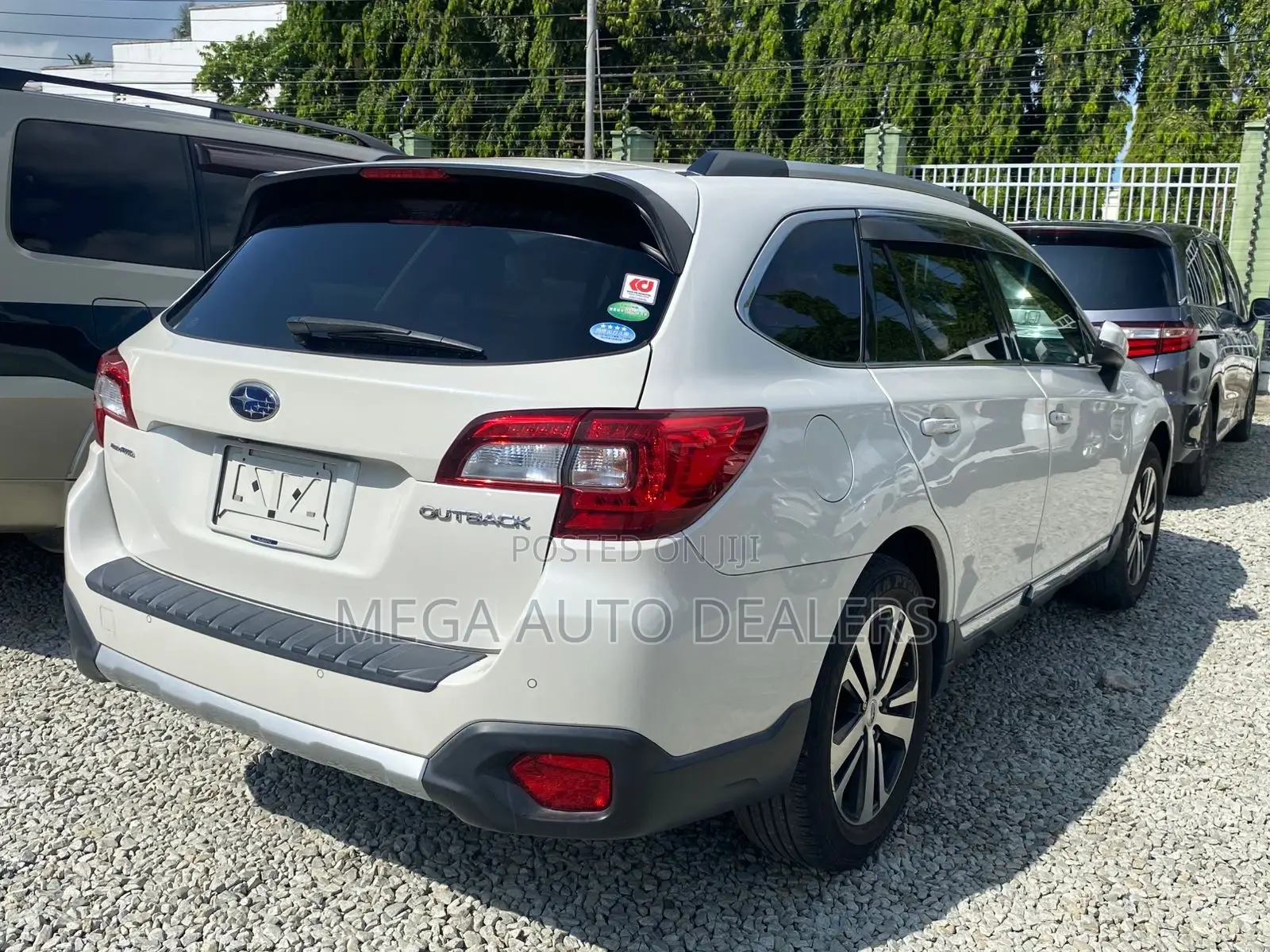 Subaru Outback 2018 White