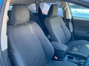 Toyota Auris 2018 Blue