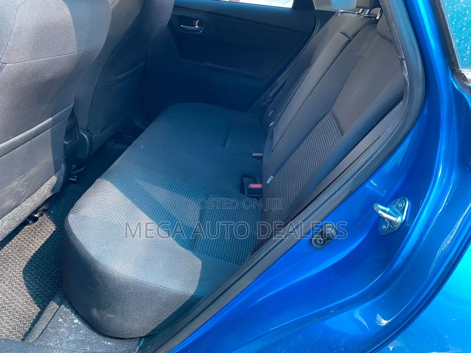 Toyota Auris 2018 Blue