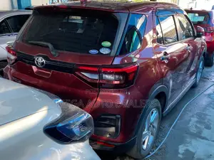 Toyota Raize 2019 Red