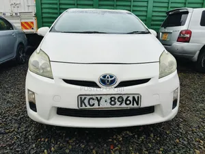 Toyota Prius 2011 White