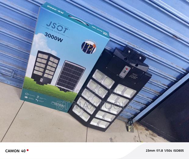 Professional High Quality 3000w Solar Street Light - thumbnail 2