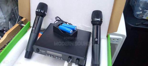 G2 BNK Wireless Microphone - main view