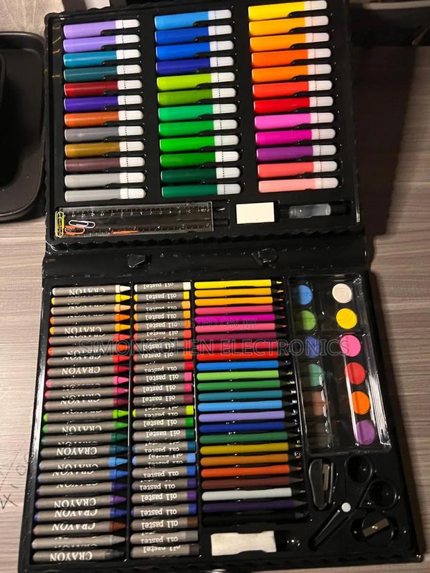 150 Piece Art Set